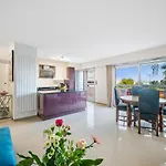 Levasion -vue Imprenable Piscine Parking Terrasse * רוקברון-קאפ-מרט