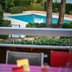 Levasion -vue Imprenable Piscine Parking Terrasse רוקברון-קאפ-מרט
